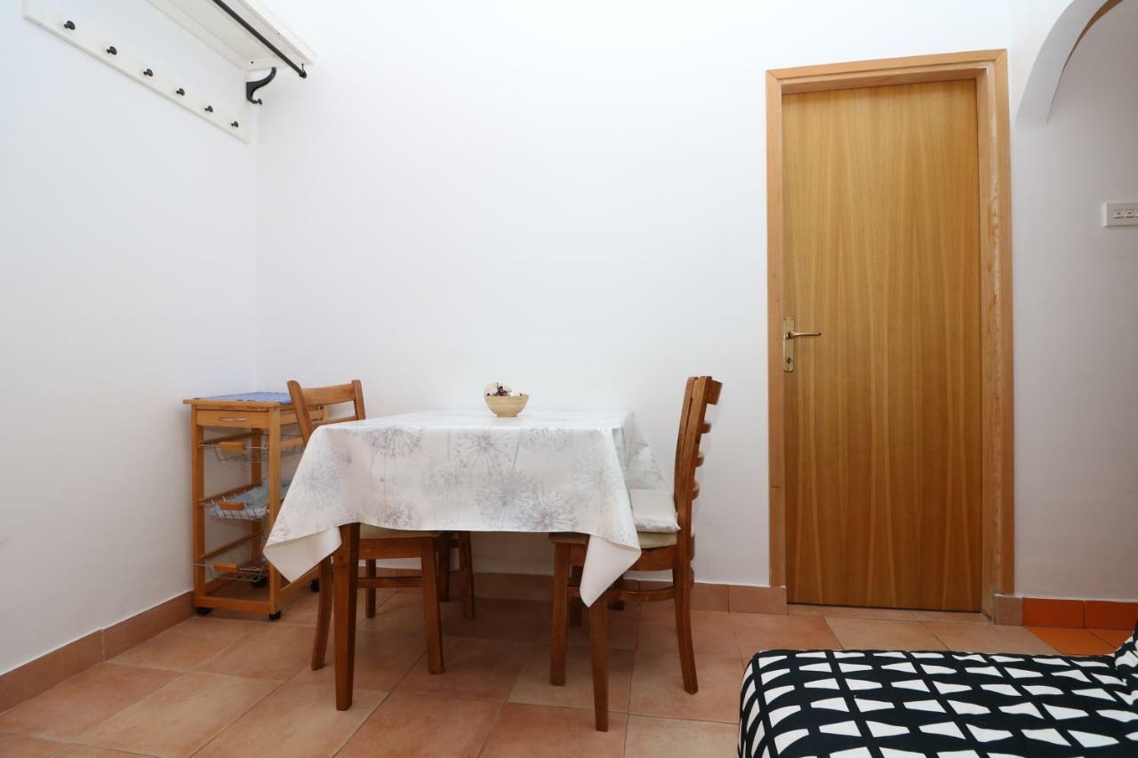 Apartments Reljic With Terrace Baska  Exterior photo